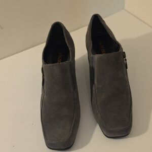 AEROSOLES Gray Suede Loafers